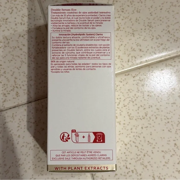 Clarins Eye Double Serum
[Hydrolipidic System]
Eye - Picture 5 of 9